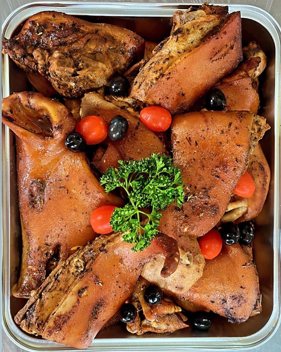 Cochon de lait portugais préparé par le Torigal